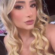 Larissa (Photo #12)