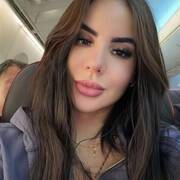 Larissa (Photo #23)