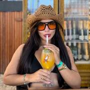Larissa (Photo #17)