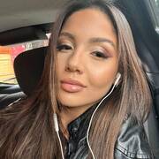 LEONA SUPER GIRLFRIEND