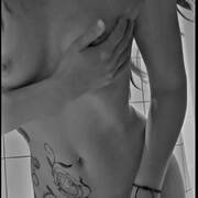 ROXY (Photo #7)