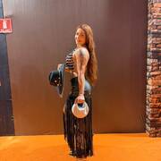 Isabel (Photo #21)