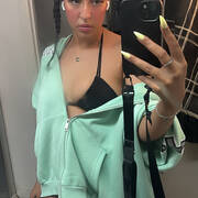 Lizz (Photo #7)