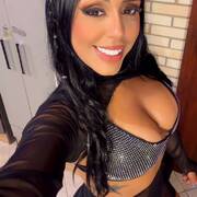 Isabel (Photo #4)