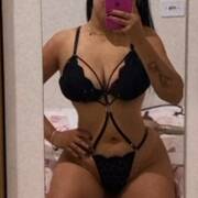 Mavi Femme brésilienne