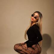 KAMILLA HOT