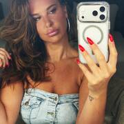 Lorena (Photo #9)