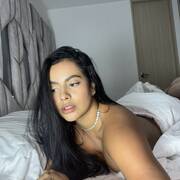 Julia (Photo #1)