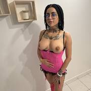Jenny (Photo #7)