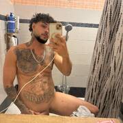 Victor (Photo #5)