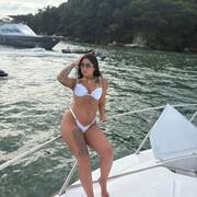 Nicole (Photo #9)