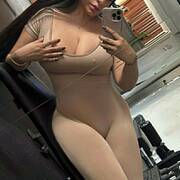 Michelle (Photo #15)