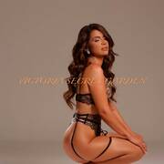 VICTORIA SECRET GARDEN