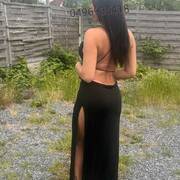 Laura (Photo #2)