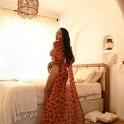 Laura (Photo #2)
