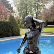 Le voisin pervers est de retour