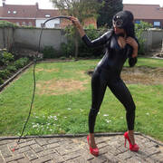 Meesteres Emmanuelle (Photo #5)