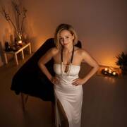 Bella (Photo #1)