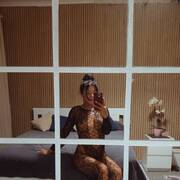 Larissa (Photo #9)
