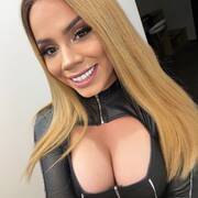 TS JULIA SEXY