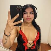 Sophie hot sexy