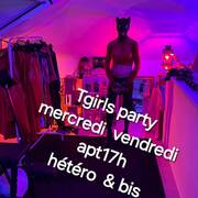 Tgirls Party dans gloriole (Photo #46)