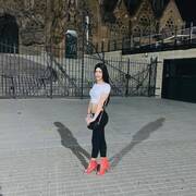 Andrea complacent (Photo #12)