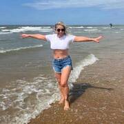 Elena sexy blond