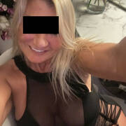 ILONA  MATURE (Photo #41)