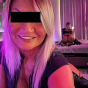 ILONA  MATURE (Photo #40)