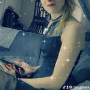 Justine (Photo #44)