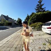 Isabella (Photo #10)