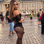 Isabella (Photo #4)
