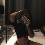 Larissa New (Photo #32)