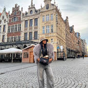 CHLOE BACK TO BELGIUM (Photo #26)