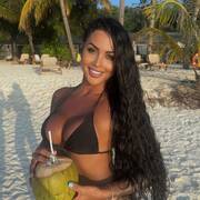 Line Muniz (Photo #14)