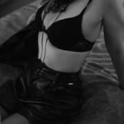 Louise Escorte (Photo #15)