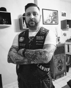 Biker affamé