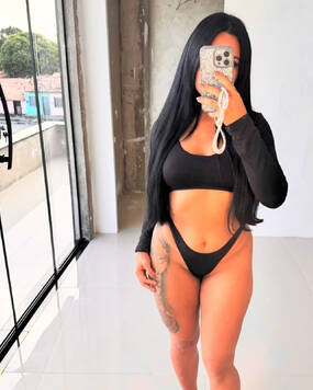 Vitoria super girlfriend