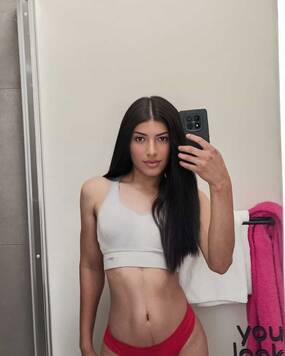 KENDALL XIMENA