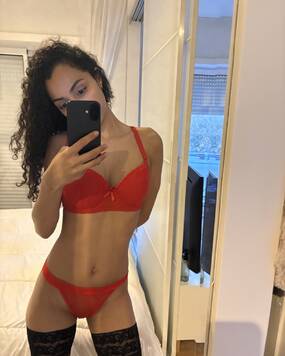 Mia
