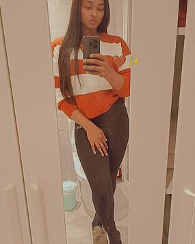 Malika006