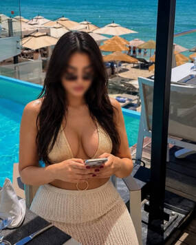 Rimenna Sexy Brunne