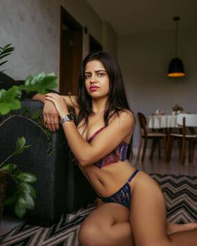 Fernanda hot