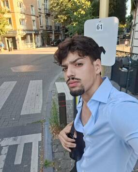 Big Latin boy 23cm