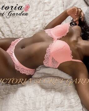 VICTORIA SECRET GARDEN