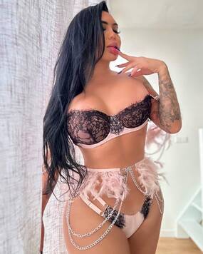 MOMMY HONEY