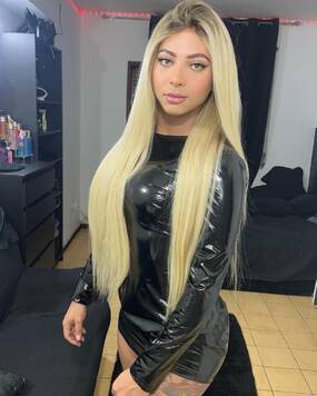 Nicolly lins