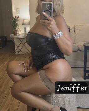 Jeniffer hot