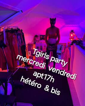 Tgirls Party dans gloriole